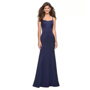 NEW La Femme Structured Jersey Trumpet Gown 10